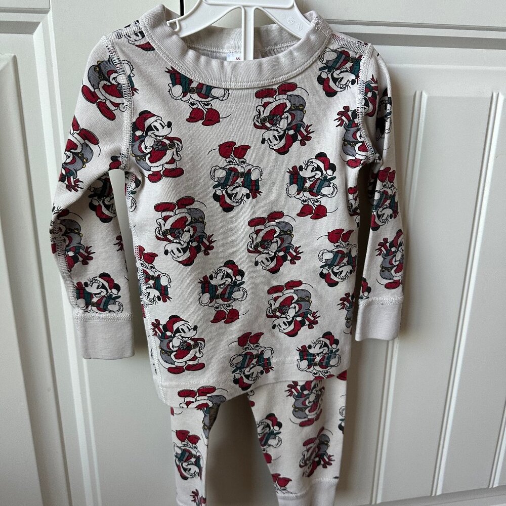 Hanna Andersson Disney Mickey Mouse Santa Holiday Pajamas Pjs 2T